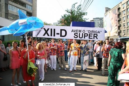 Poze si impresii - Avem o diriga super - Defilare