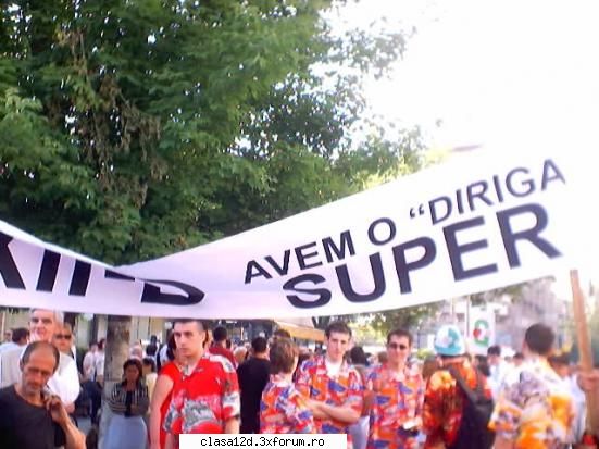 Poze si impresii - defiland pe dorbanti: 12Ddddddd!!! 12Ddddddd!!!! - Defilare