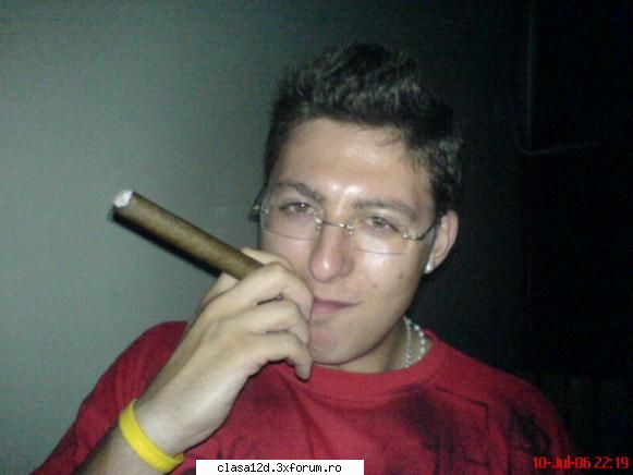 ce va pot supune de mine e k :  job am avut akum sa mi-l prezentati si mie pala kare ia 2000 de coco
